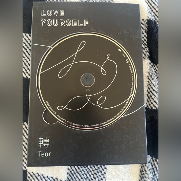 BTS Love Yourself: Tear Album - Picture 3 of 5